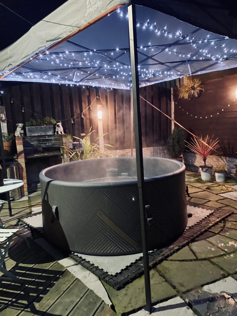 Hot Tub Hire Package